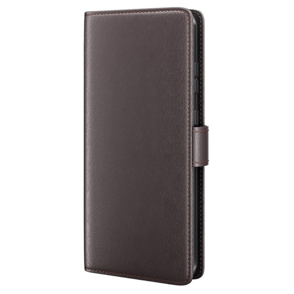 iPhone 16 genuine leather case with credit card slots - Brown