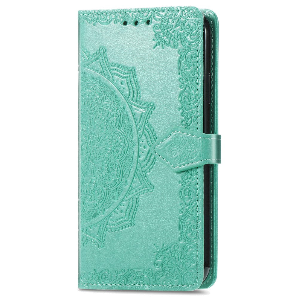 Mandala iPhone 16 leather case - Mint Green