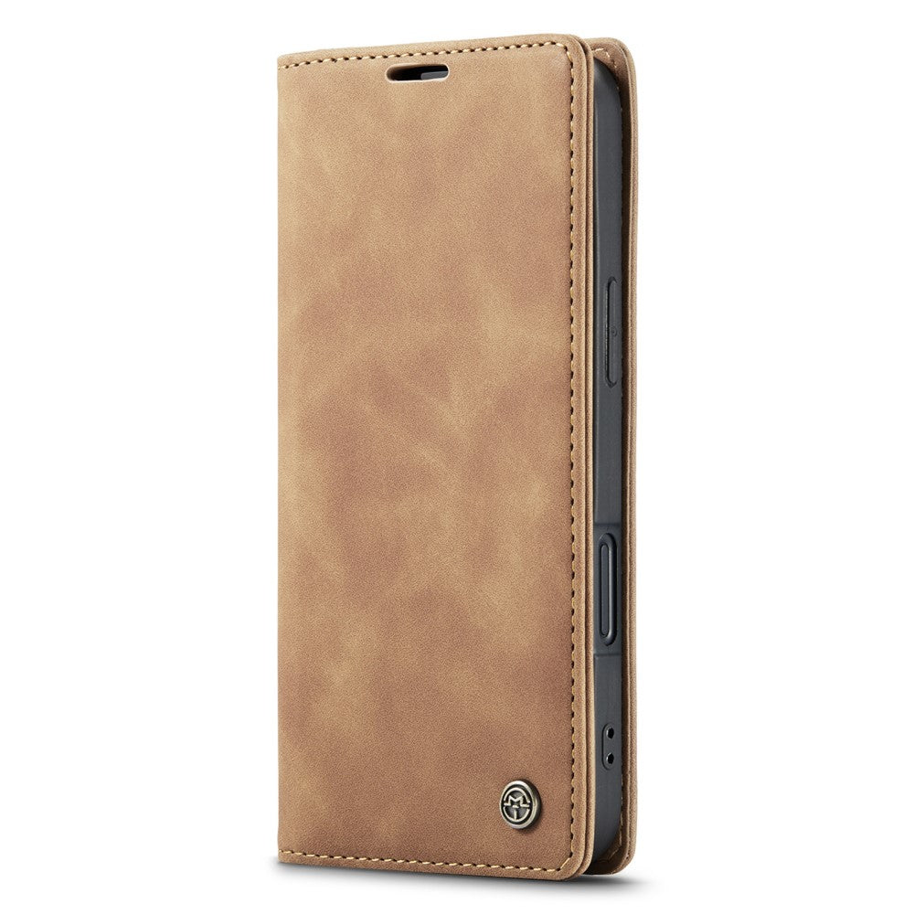 CaseMe iPhone 16 vintage case - Brown