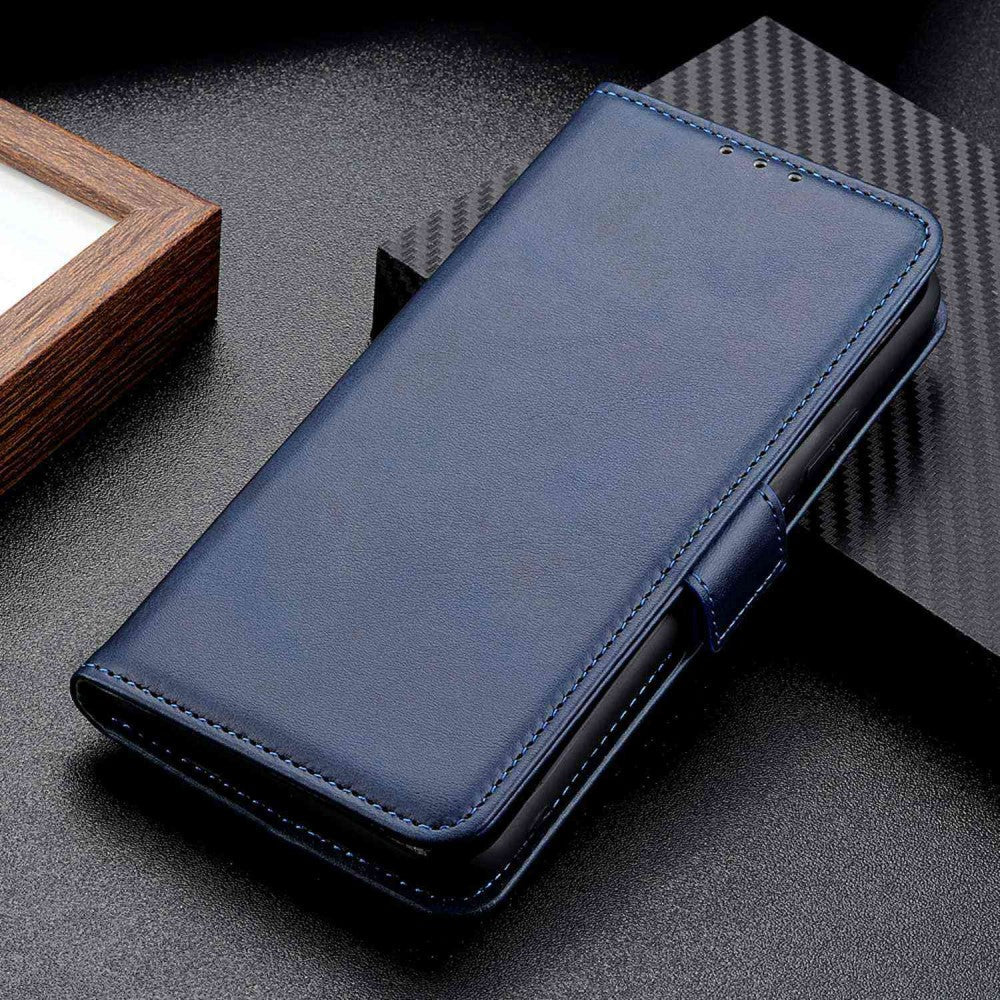 Wallet-style iPhone 16 leather case - Blue