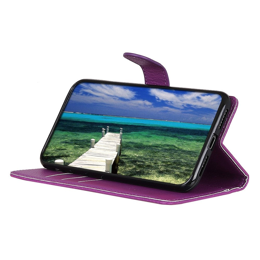 Classic iPhone 16 flip case - Purple